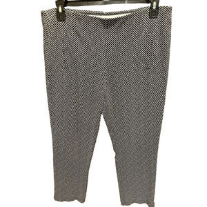 144. WOMENS CHICO’S 2/L DETAIL PANTS